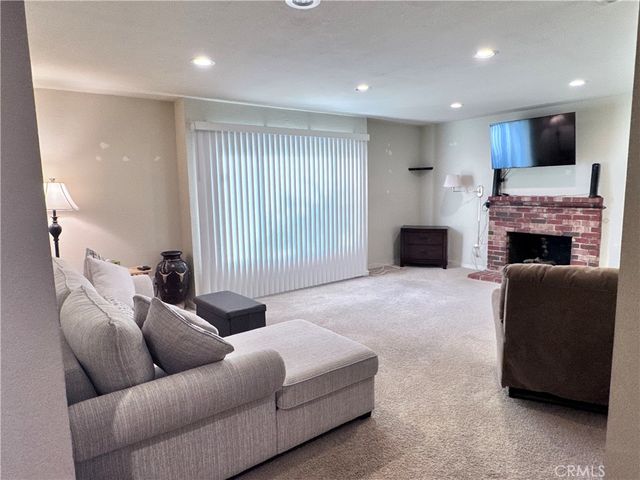2839 S Castle Harbour, Ontario, CA 91761