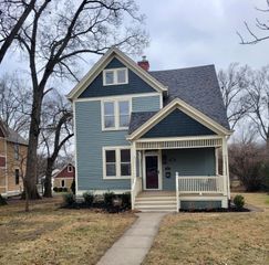 325 E Sharon Road, Glendale, OH 45246