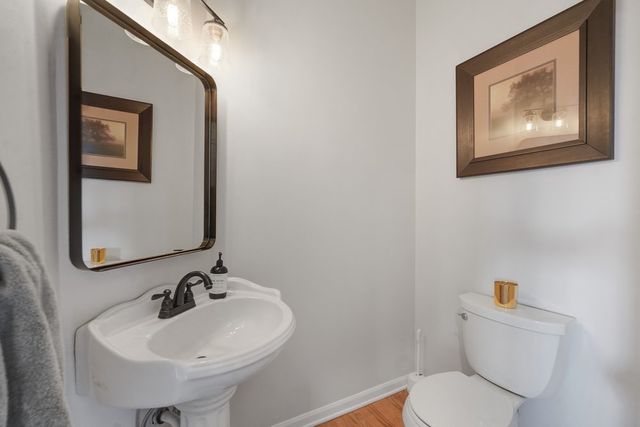 1564 White Eagle Drive, Naperville, IL 60564