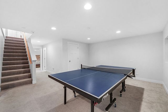 1564 White Eagle Drive, Naperville, IL 60564