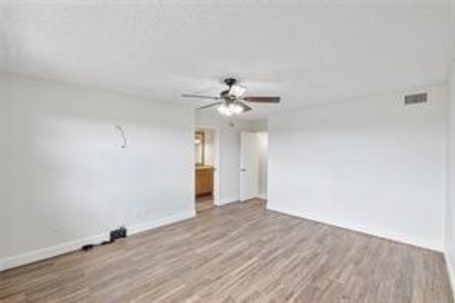 4930 E Sabal Palm Boulevard 402, Tamarac, FL 33319