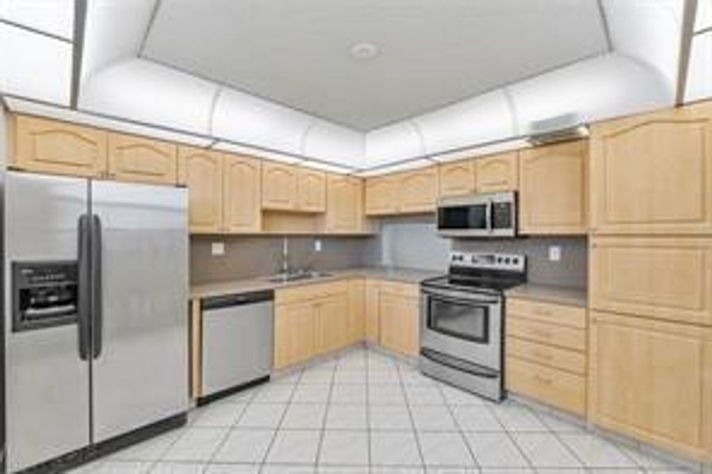 4930 E Sabal Palm Boulevard 402, Tamarac, FL 33319