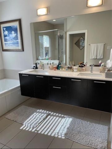 5204 Hershe Street B, Houston, TX 77020