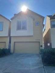 5204 Hershe Street B, Houston, TX 77020