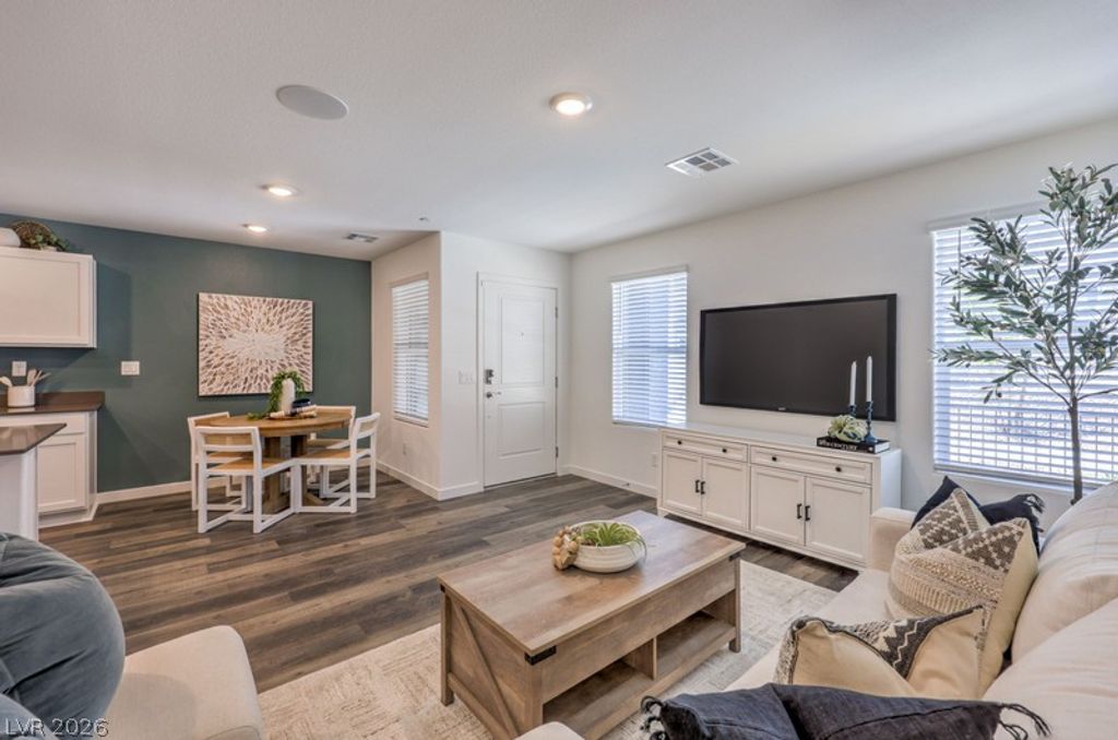 977 Appian Way, Las Vegas, NV 89107 — photo 4