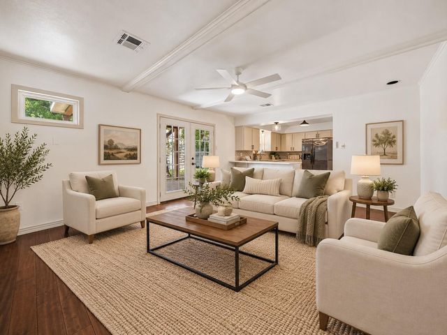 1327 Guese Road, Houston, TX 77008