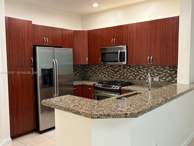 2900 NW 125th Ave 3-210, Sunrise, FL 33323