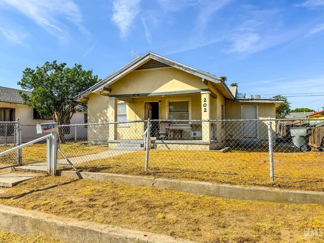 202 E Moneta Avenue, Bakersfield, CA 93308