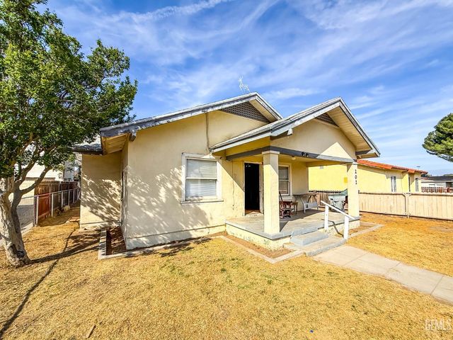 202 E Moneta Avenue, Bakersfield, CA 93308