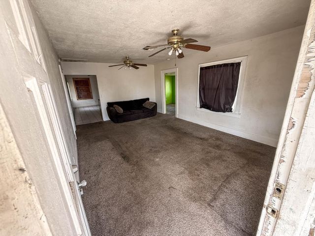 202 E Moneta Avenue, Bakersfield, CA 93308