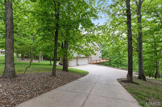 533 Rooster Ridge Court, Defiance, MO 63341