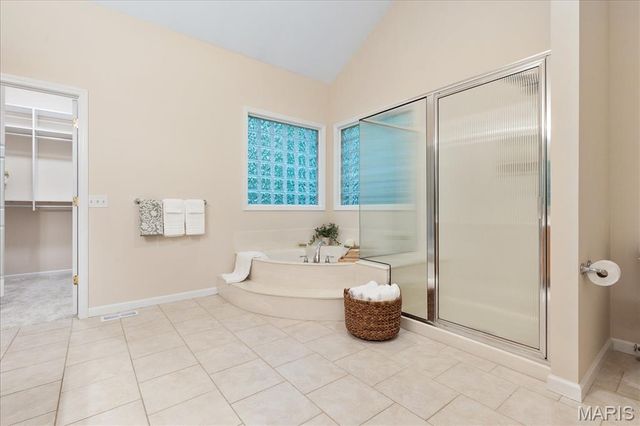 533 Rooster Ridge Court, Defiance, MO 63341