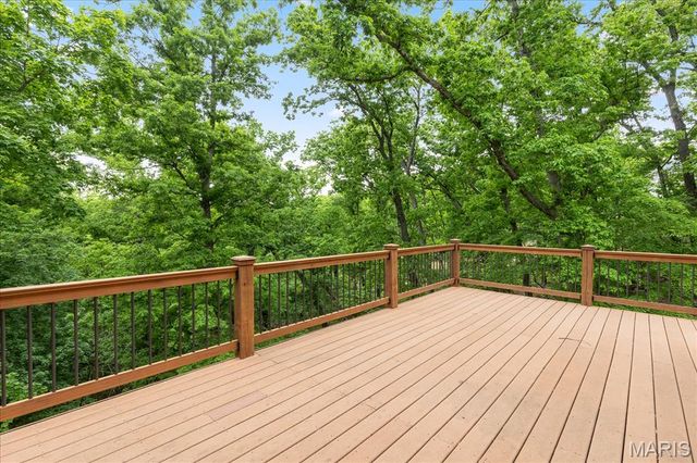 533 Rooster Ridge Court, Defiance, MO 63341
