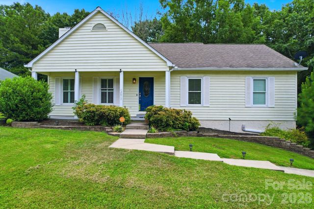 12017 Baywoods Drive, Tega Cay, SC 29708