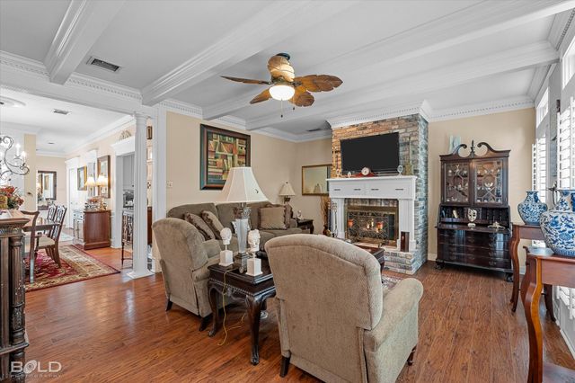 2013 E Kings Highway, Shreveport, LA 71105