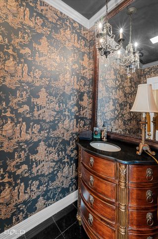 2013 E Kings Highway, Shreveport, LA 71105