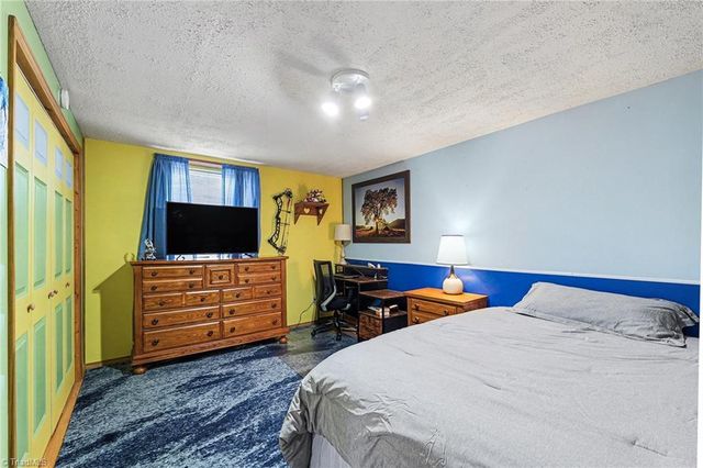 1532 Creek Bed Road, Kernersville, NC 27284