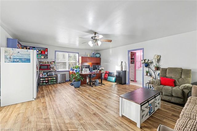 1532 Creek Bed Road, Kernersville, NC 27284