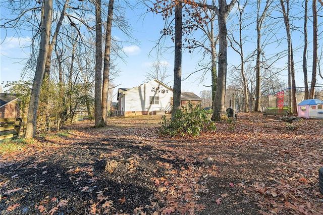 1532 Creek Bed Road, Kernersville, NC 27284