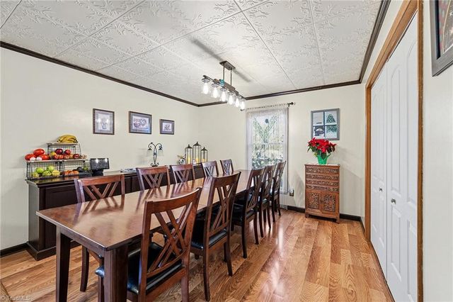 1532 Creek Bed Road, Kernersville, NC 27284