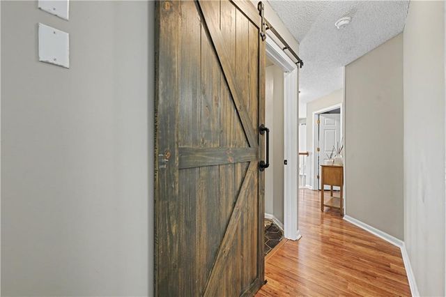 25000 Pflumm Road, Louisburg, KS 66053