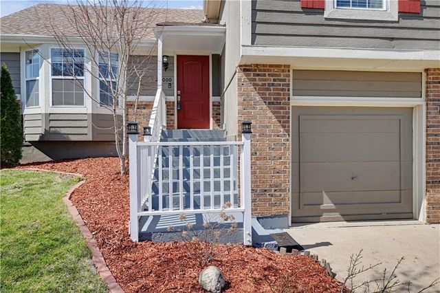 25000 Pflumm Road, Louisburg, KS 66053