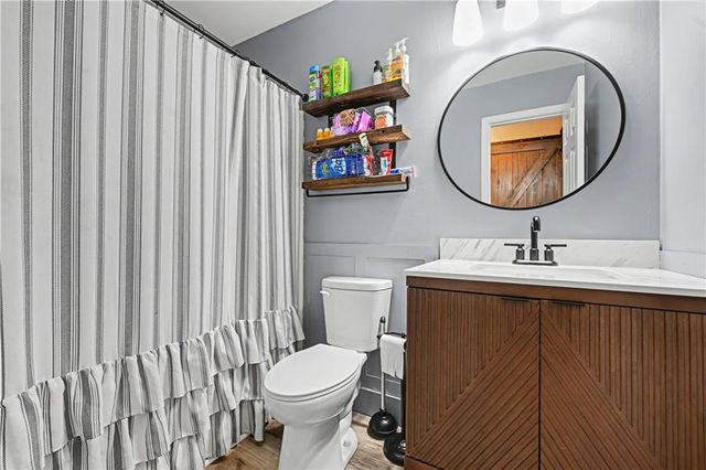 25000 Pflumm Road, Louisburg, KS 66053