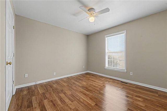 25000 Pflumm Road, Louisburg, KS 66053