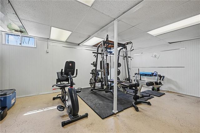 25000 Pflumm Road, Louisburg, KS 66053