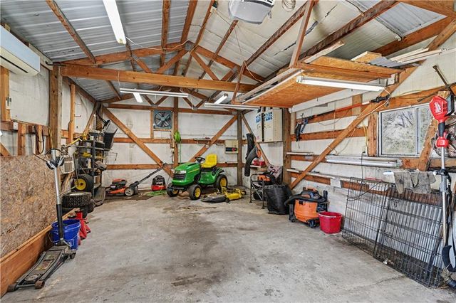 25000 Pflumm Road, Louisburg, KS 66053