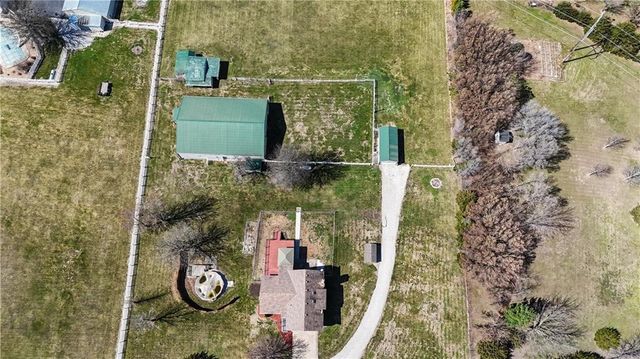 25000 Pflumm Road, Louisburg, KS 66053