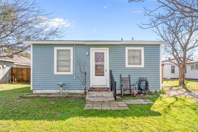 1231 W Bishop Street, Weatherford, TX 76086