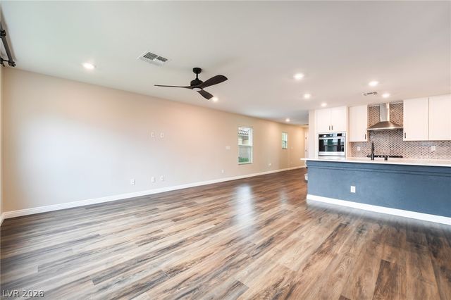 9686 Langden Brook Street, Las Vegas, NV 89178