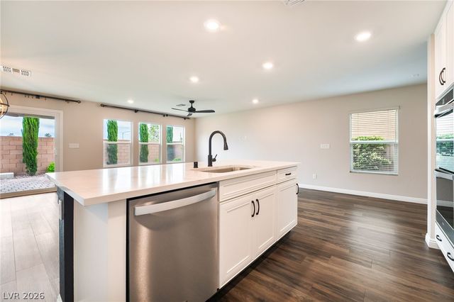 9686 Langden Brook Street, Las Vegas, NV 89178