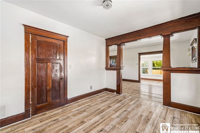 123 Courtland Avenue, Buffalo, NY 14215