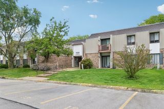 7333 Grand Avenue 102, Downers Grove, IL 60516