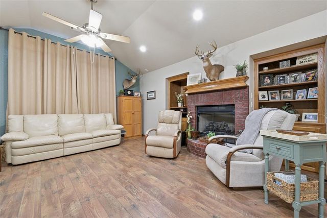 506 Summer Creek Road, Blanchard, OK 73010