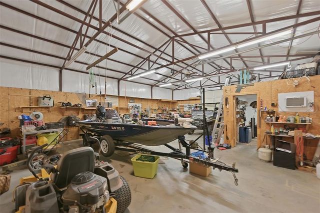 506 Summer Creek Road, Blanchard, OK 73010