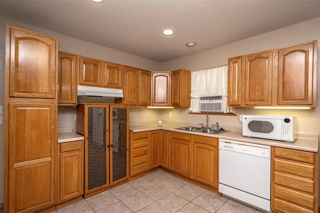 506 Summer Creek Road, Blanchard, OK 73010