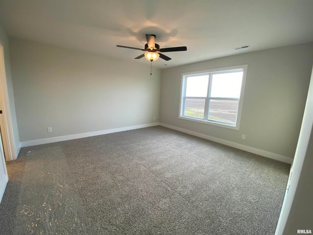 421 Hodges Court, Chatham, IL 62629