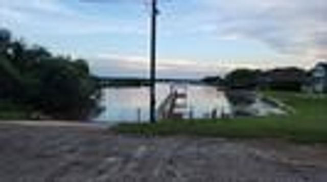 3012 Moon Court, Granbury, TX 76049