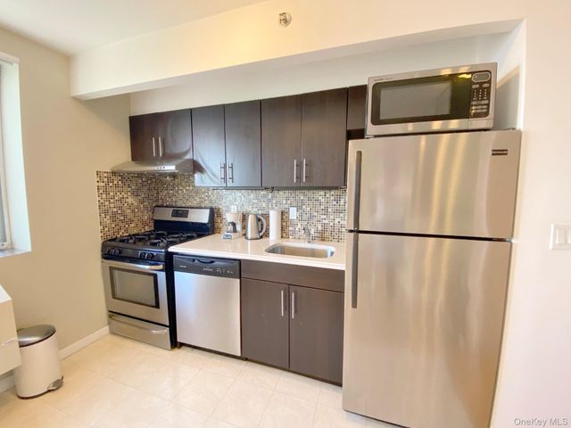 143-26 41st Avenue 9C, Flushing, NY 11355