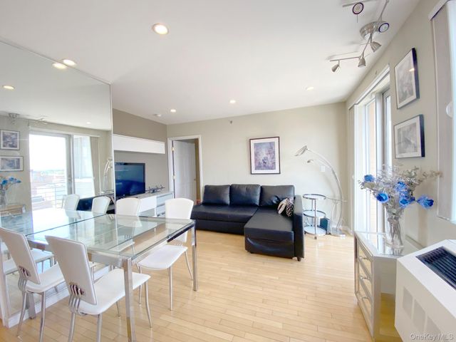 143-26 41st Avenue 9C, Flushing, NY 11355
