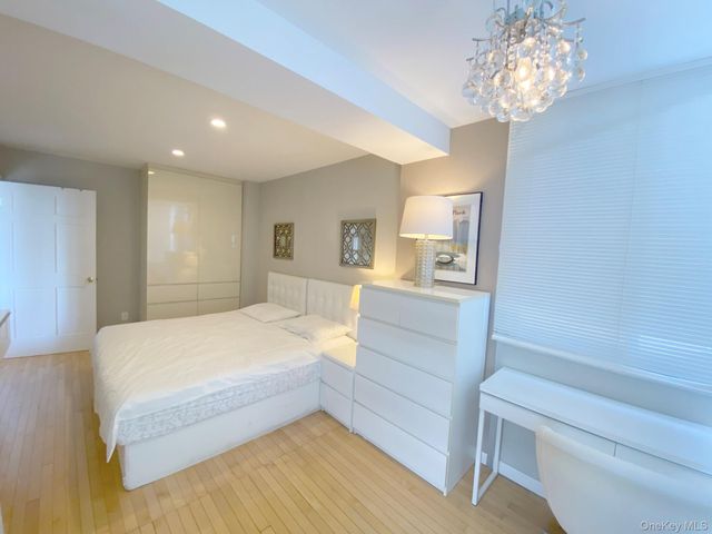 143-26 41st Avenue 9C, Flushing, NY 11355