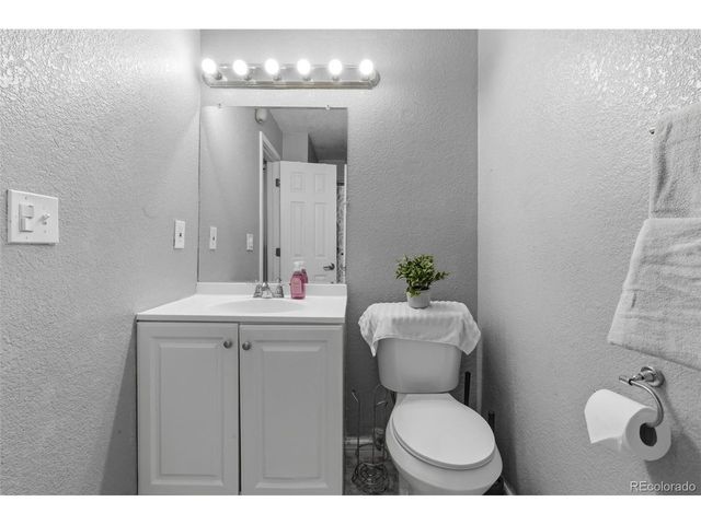 3247 S Ensenada Way, Aurora, CO 80013