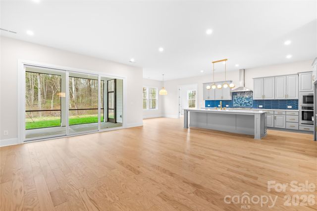 15718 SWEET VIRGINIA Lane 56, Huntersville, NC 28078