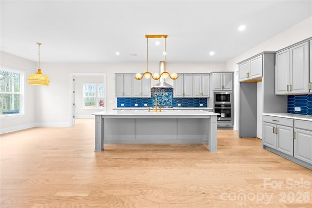 15718 SWEET VIRGINIA Lane 56, Huntersville, NC 28078