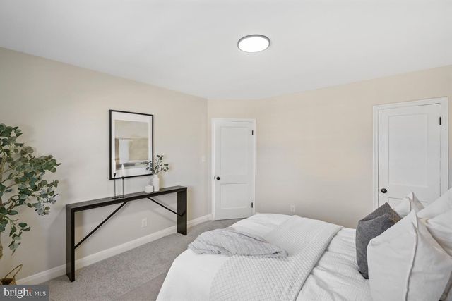 713 CHESTNUT HILL AVE, Baltimore, MD 21218