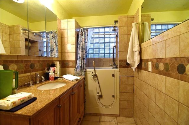 7200 E 102nd Street, Kansas City, MO 64134