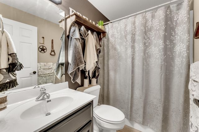 129 Hackberry Lane, Branson, MO 65616